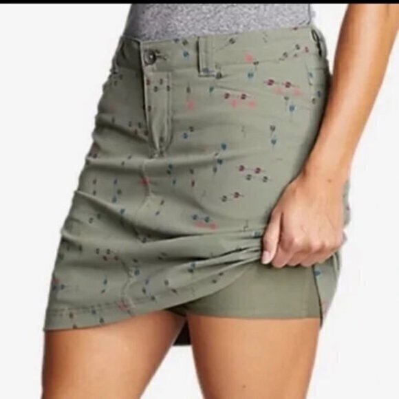 Eddie Bauer Women's Adventurer 2.0 Arrow Print Mini Skort Green Size 16 Athletic - Picture 1 of 7